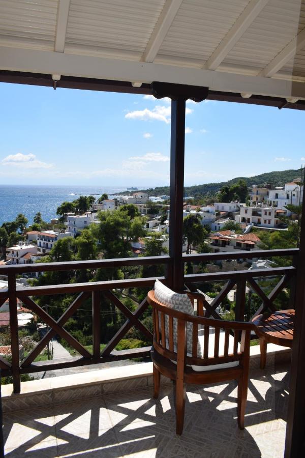 Elpida Apartments Votsi  Extérieur photo