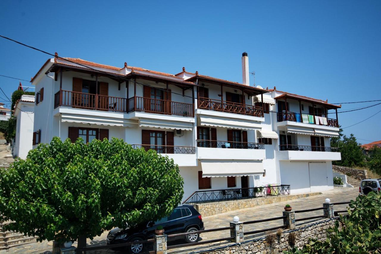 Elpida Apartments Votsi  Extérieur photo