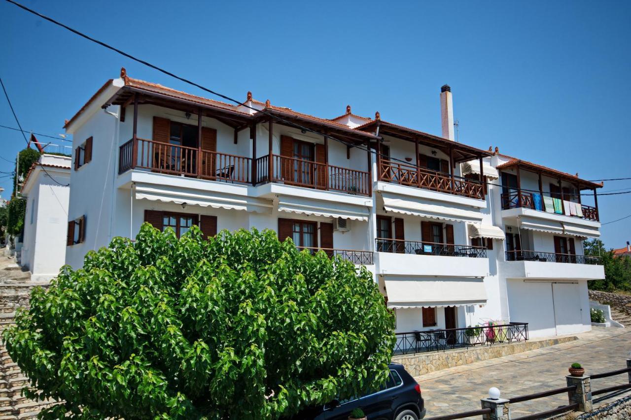 Elpida Apartments Votsi  Extérieur photo