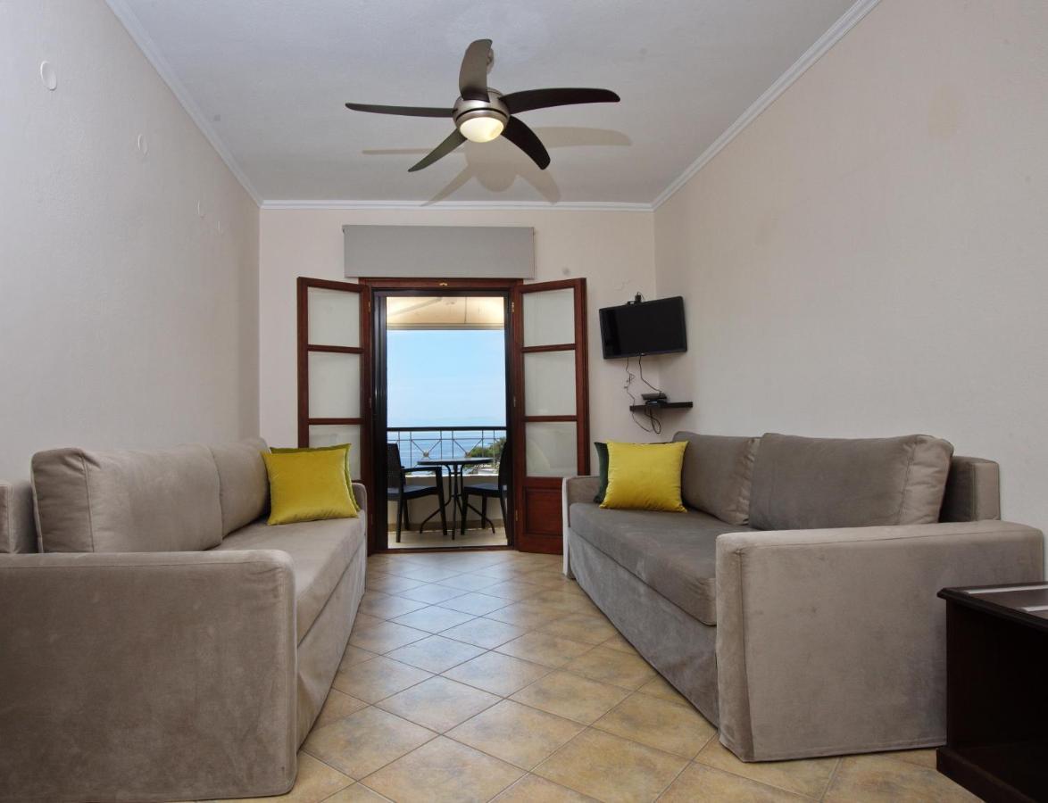 Elpida Apartments Votsi  Extérieur photo