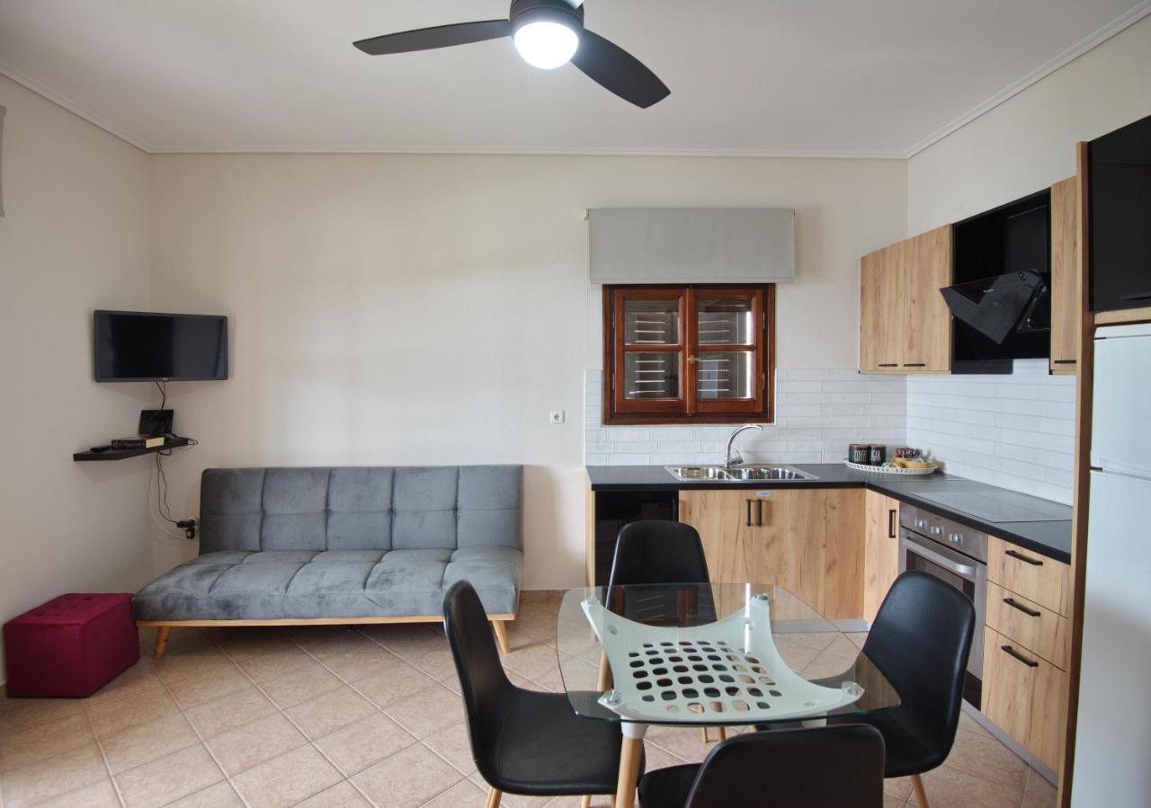 Elpida Apartments Votsi  Extérieur photo